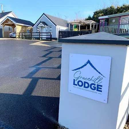 Gracehill Lodge - Guest Accommodation Stranocum Экстерьер фото